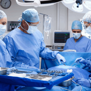 ΧΕΙΡΟΥΡΓΙΚΟΣ ΕΞΟΠΛΙΣΜΟΣ ΚΑΙ ΥΛΙΚΑ